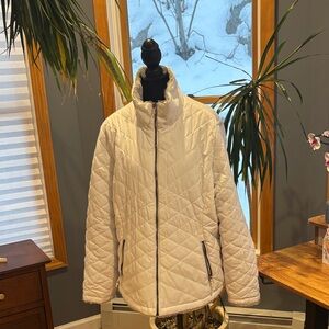 Women's Quilted White Jacket